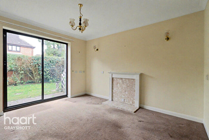 2 Bedroom Retirement Property For Sale In Candleford Gate, Liphook, GU30