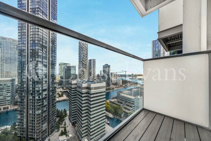 Flat To Rent In Pan Peninsula, Pan Peninsula Square, Canary Wharf, London, E14