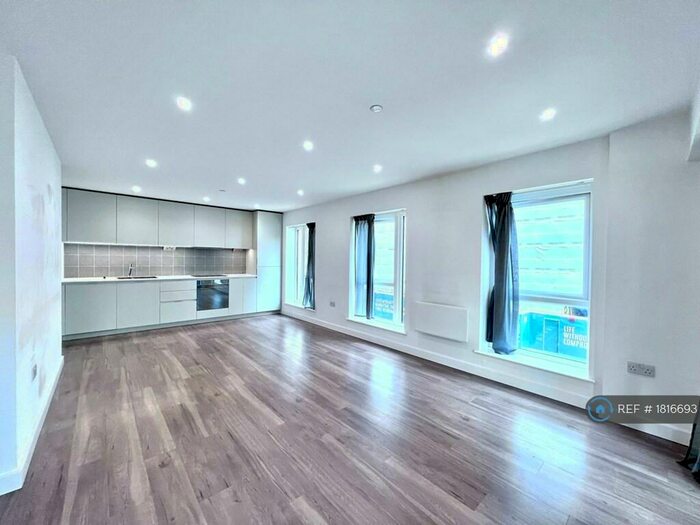 2 Bedroom Flat To Rent In Celeste House, London, NW9