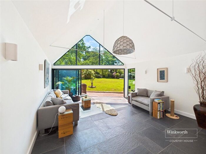 5 Bedroom Detached House For Sale In Aldworth Road, Upper Basildon, Reading, Berkshire, RG8