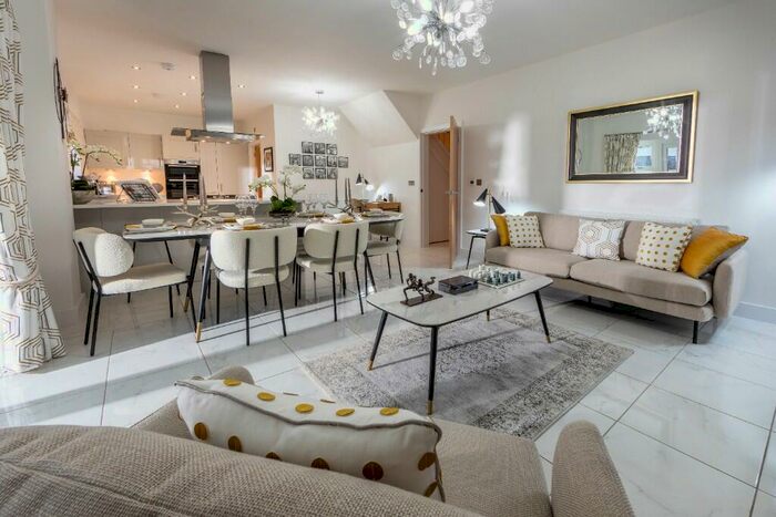 4 Bedroom Detached House For Sale In Selby Road, Howden, DN14