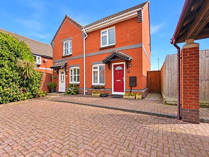 2 Bedroom Semi Detached House For Sale In Verbena Close, Abbeymead, Gloucester, Gloucestershire, GL4