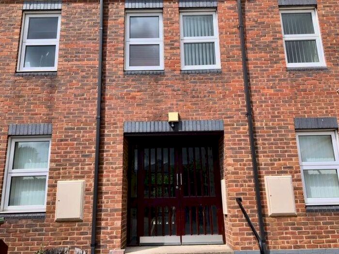 2 Bedroom Flat To Rent In Gainsborough Court, Bishop Auckland DL14