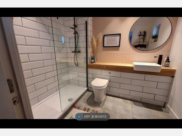 1 Bedroom Flat To Rent In Leeds, Leeds, LS2