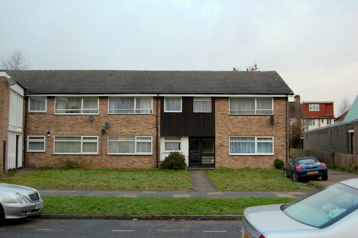 Studio To Rent In Carlton Avenue East, Wembley, HA9