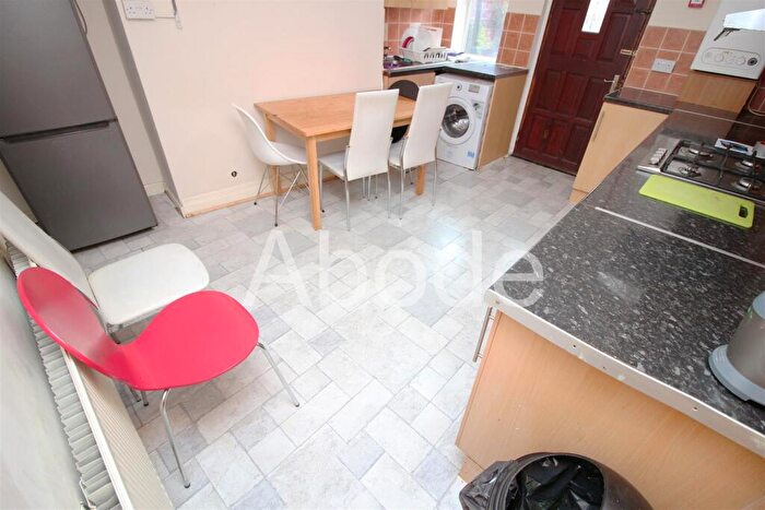 5 Bedroom House To Rent In Brudenell View, Hyde Park, Leeds, LS6