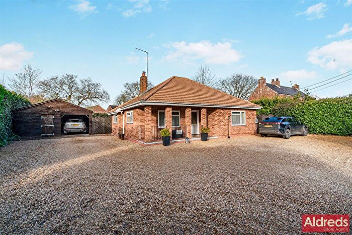 4 Bedroom Detached Bungalow For Sale In Moor Road, Sutton, NR12