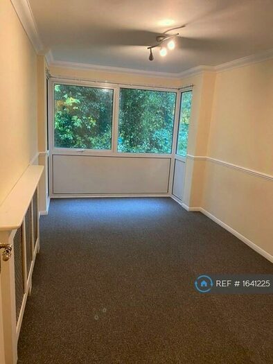 1 Bedroom Flat To Rent In Vincent Road, Luton, LU4