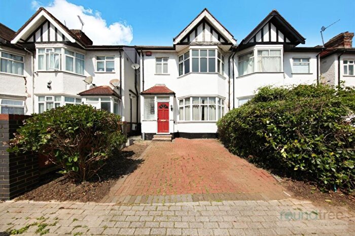 3 Bedroom House For Sale In Sydney Grove, Hendon, NW4