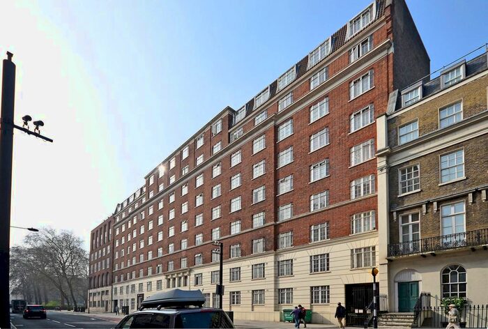 2 Bedroom Flat To Rent In Endsleigh Court, Bloomsbury, London, WC1H