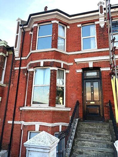 1 Bedroom Flat To Rent In Eastern Road, Brighton, East Sussex, BN2