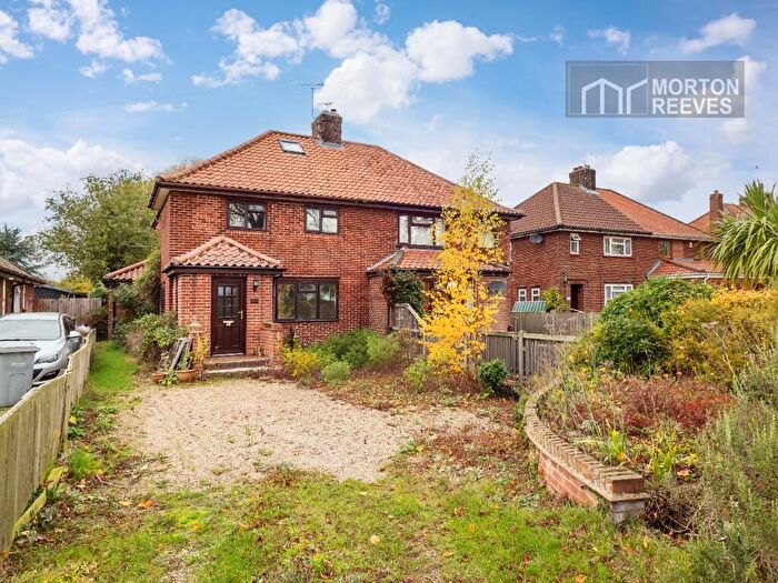 4 Bedroom Semi Detached House For Sale In North Walsham Road, Coltishall, NR12