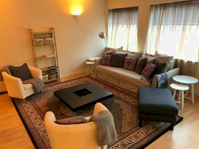 2 Bedroom Flat To Rent In Park Row, Leeds, West Yorkshire, LS1