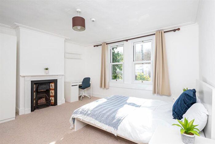 4 Bedroom End Of Terrace House To Rent In Herbert Road, Bath, BA2