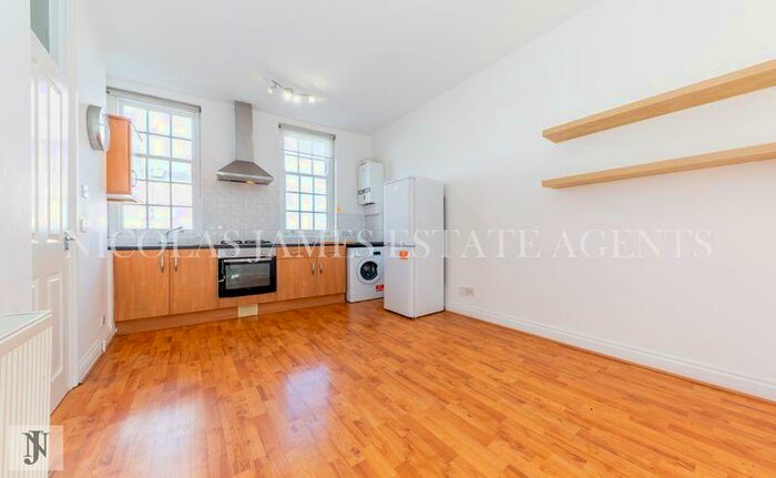 1 Bedroom Flat To Rent In High Street, High Barnet, EN5