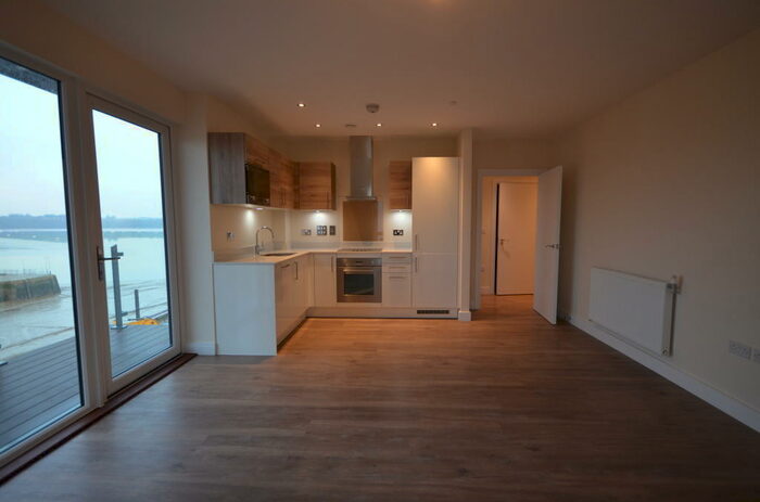 1 Bedroom Apartment To Rent In The Peninsula, Pegasus Way, Gillingham, ME7