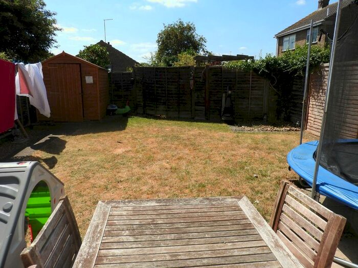 3 Bedroom Semi-Detached House To Rent In Fife Close, Stamford, PE9