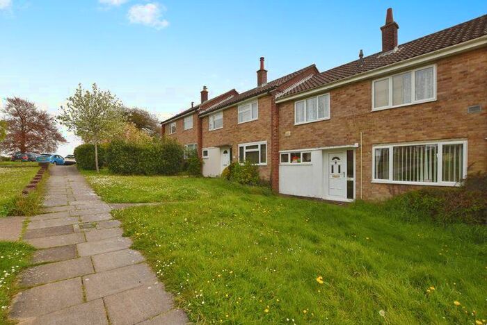 3 Bedroom Terraced House To Rent In Devizes Road, Salisbury, SP2
