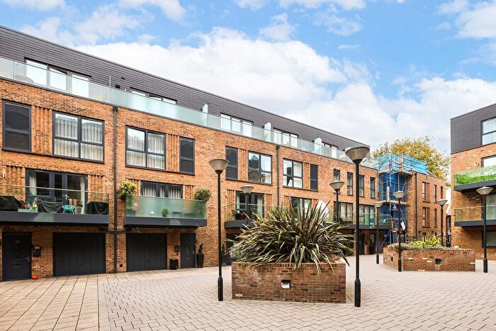 4 Bedroom Terraced House For Sale In Swan Street, Isleworth, TW7