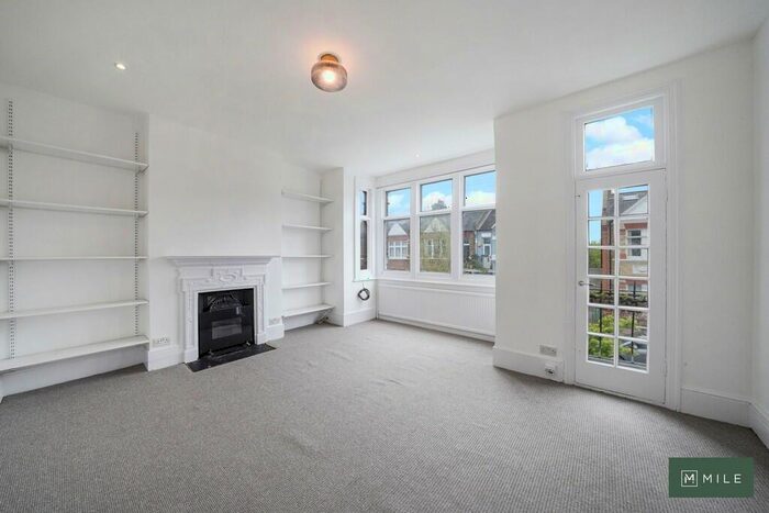 2 Bedroom Apartment To Rent In Clifford Gardens, Kensal Rise, NW10