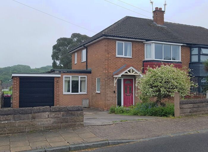 3 Bedroom Semi-Detached House To Rent In Woodall Road, Herringthorpe, Rotherham, S65