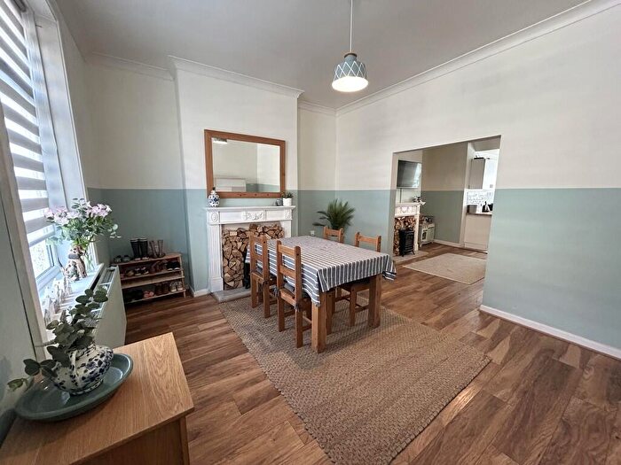 3 Bedroom Terraced House For Sale In Industrial Street, Todmorden, OL14