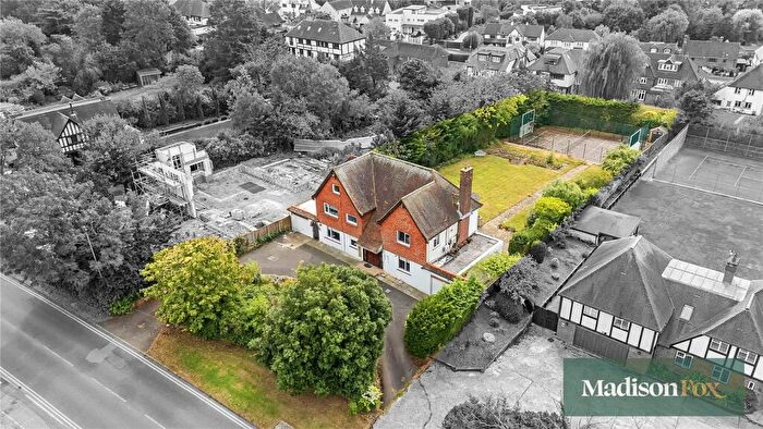 6 Bedroom Detached House For Sale In Traps Hill, Loughton, Essex, IG10