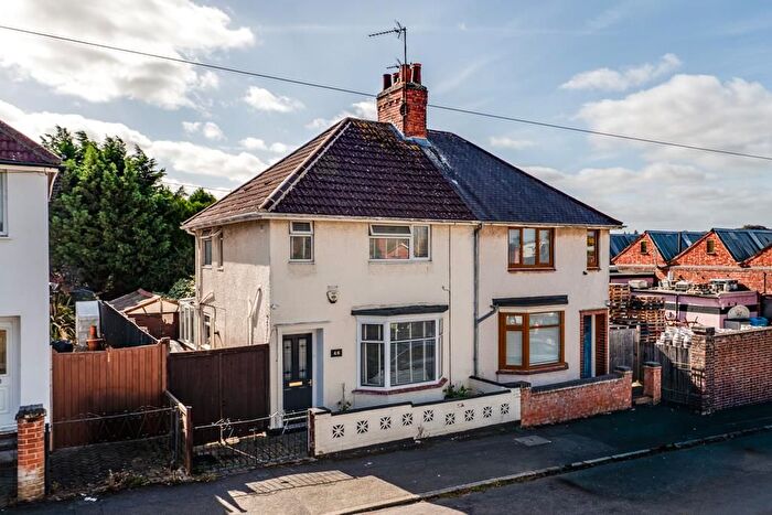 2 Bedroom Semi-Detached House For Sale In Sydney Street, Kettering, NN16