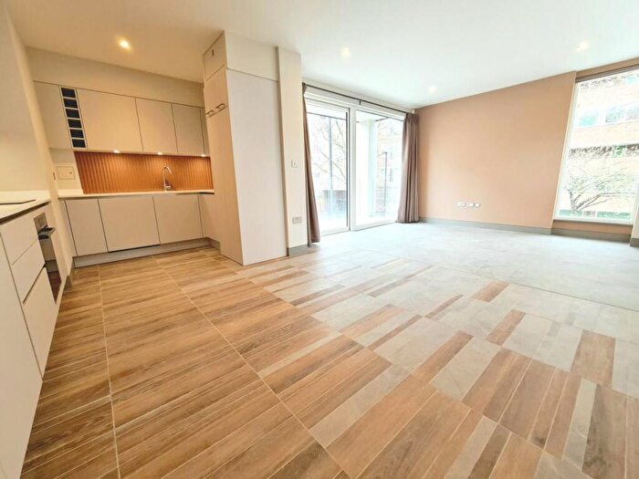 1 Bedroom Flat To Rent In Kember Street, Islington, N1