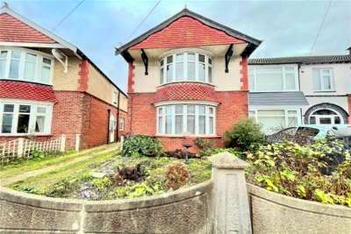 3 Bedroom House To Rent In Chatsworth Avenue, Portsmouth, PO6
