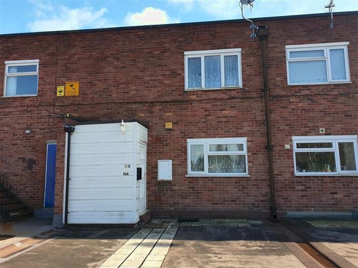2 Bedroom Maisonette To Rent In Marsh Lane Parade, Stafford Road, Wolverhampton, WV10
