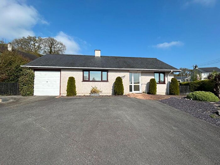 3 Bedroom Detached Bungalow For Sale In Stryd Y Fron, Bala, LL23