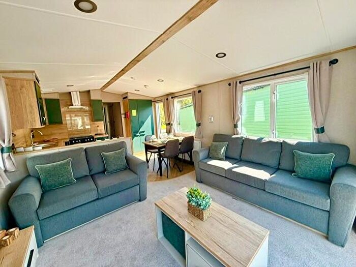 2 Bedroom Park Home For Sale In Hunters Quay Holiday Village, PA23