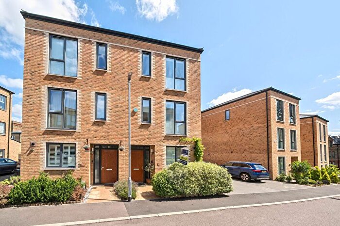 4 Bedroom Semi-Detached House For Sale In Johnson Drive, Coulsdon, CR5