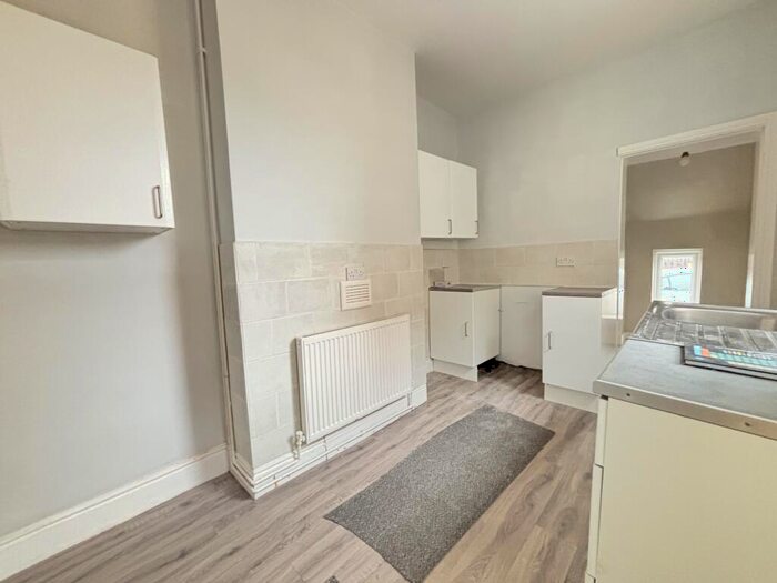 3 Bedroom Terraced House To Rent In North Road, Clowne, S43