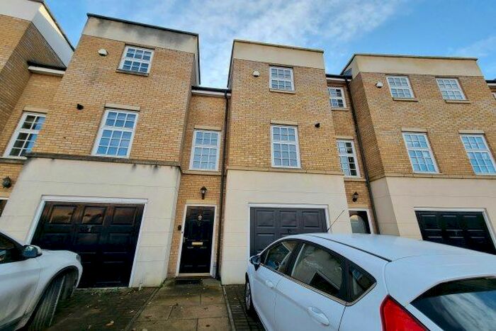 3 Bedroom Terraced House To Rent In Bishopfields Drive, York, YO26