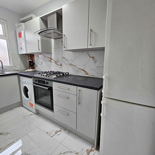 1 Bedroom Flat To Rent In Central Park Road, London, E6