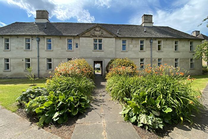 1 Bedroom Flat To Rent In Stones Court, St Clements, OX4