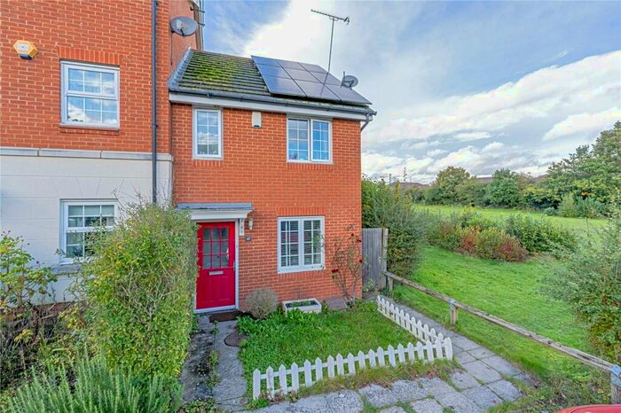 2 Bedroom End Of Terrace House To Rent In Jersey Drive, Winnersh, Wokingham, Berkshire, RG41