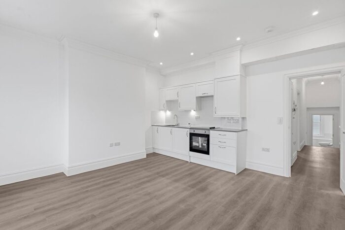 1 Bedroom Flat To Rent In Whitstable Road, Canterbury, Kent, CT2