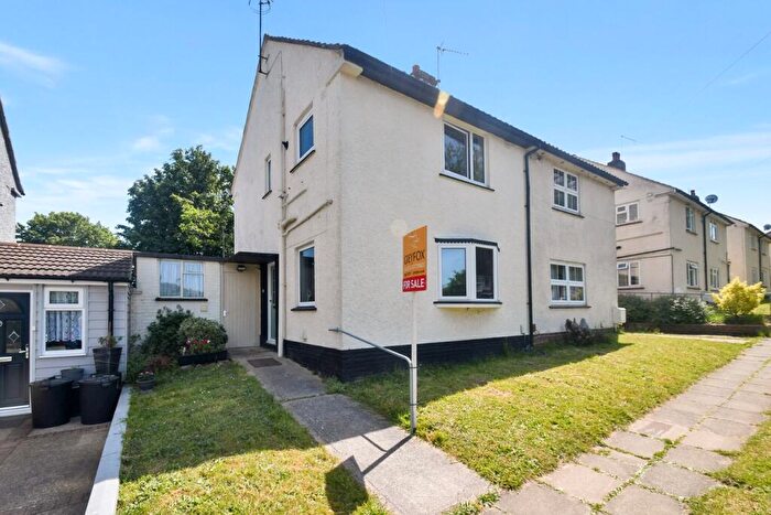 2 Bedroom Semi Detached House For Sale In Featherby Road, Twydall, Gillingham, ME8