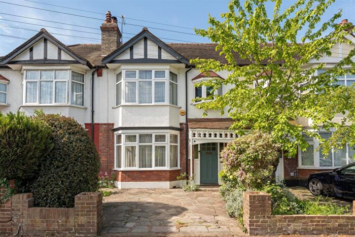 3 Bedroom Terraced House For Sale In Nelson Road, Highams Park, E4