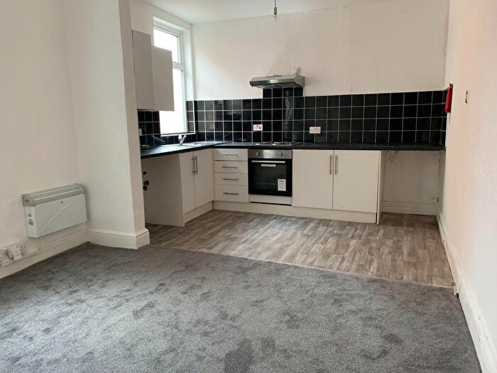 Studio To Rent In Flat, Bolton Street, Blackpool, Lancashire, FY1