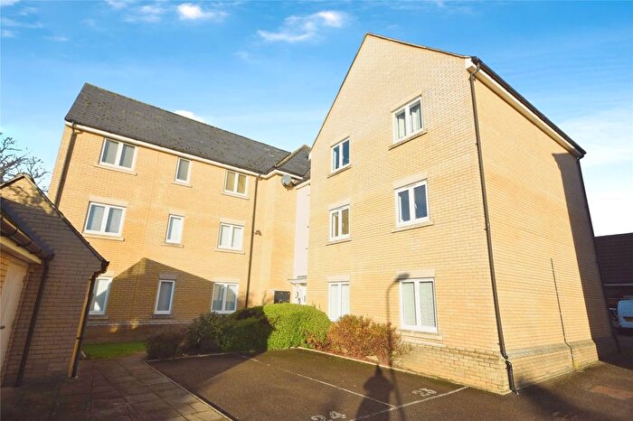 2 Bedroom Flat For Sale In Goodier Road, Chelmsford, Essex, CM1