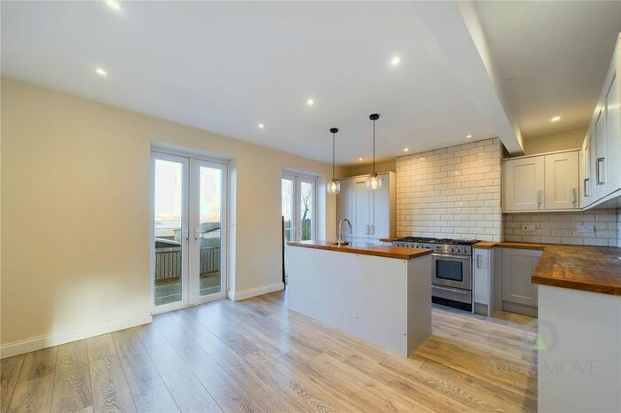 3 Bedroom Terraced House To Rent In Rothersthorpe Road, Far Cotton, Northampton, NN4