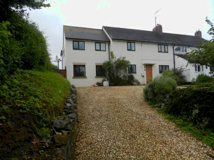 4 Bedroom Property To Rent In High Street, Preston Capes, Daventry, NN11