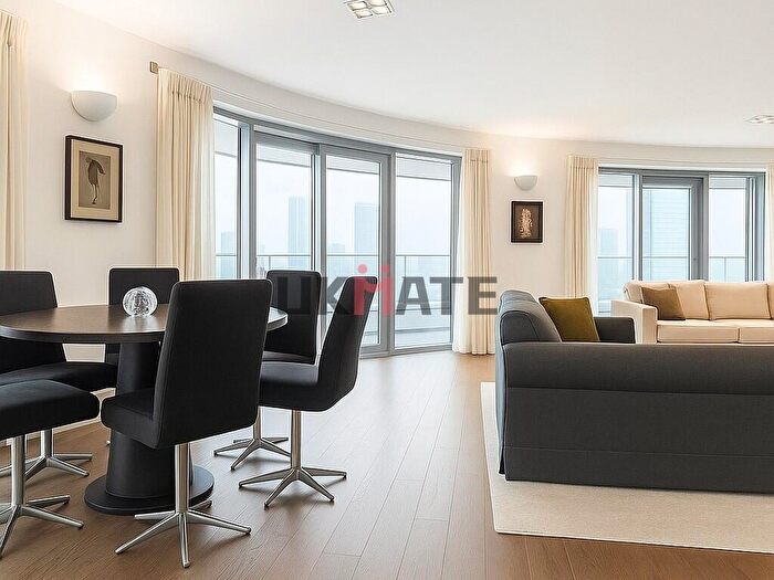 2 Bedroom Flat To Rent In Bridges Court Road, SW11