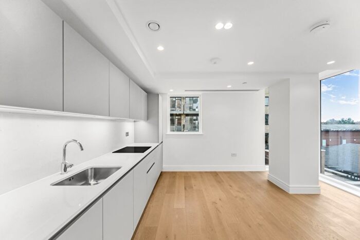 2 Bedroom Flat To Rent In Empire House, Chiswick High Road London, W4