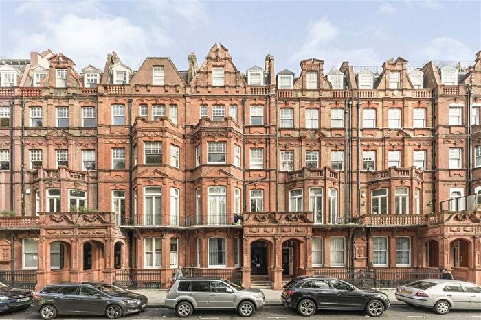 3 Bedroom Maisonette To Rent In Bina Gardens, London, SW5