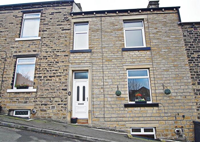 2 Bedroom Terraced House To Rent In Exchange Street, Greetland, Halifax, HX4
